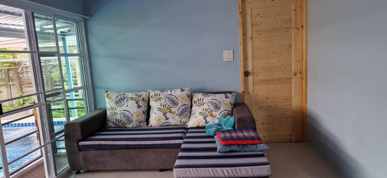 Mana Pool House Bed and Breakfast Chiang Rai Exteriör bild