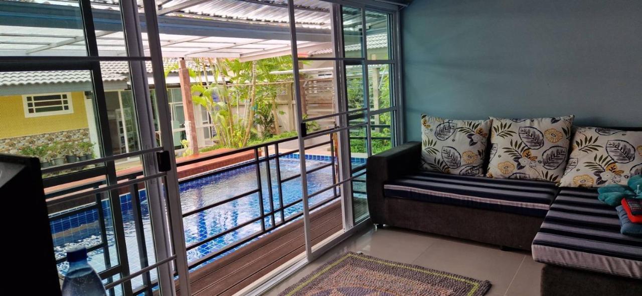 Mana Pool House Bed and Breakfast Chiang Rai Exteriör bild
